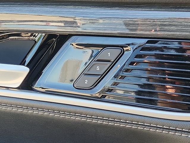 2022 Jeep Wagoneer Series III 4x4
