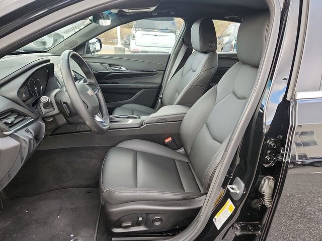 2023 Cadillac CT4 Luxury