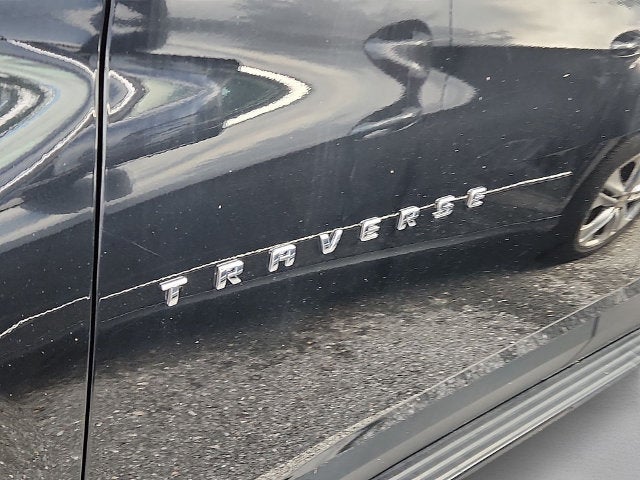 2022 Chevrolet Traverse LT Leather