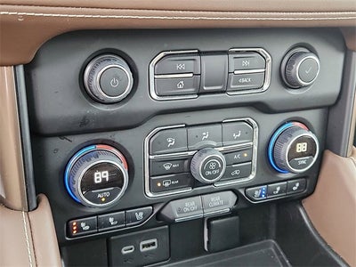 2022 Chevrolet Suburban High Country