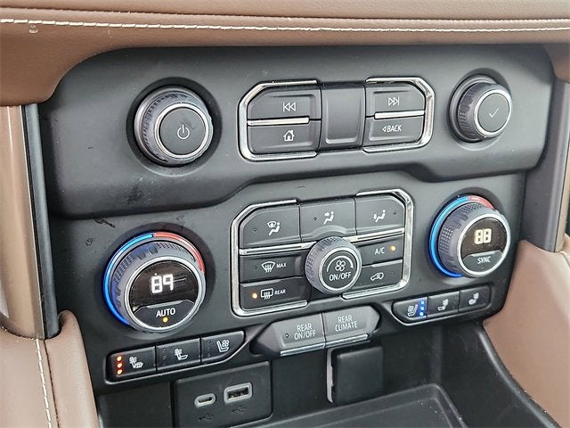 2022 Chevrolet Suburban High Country