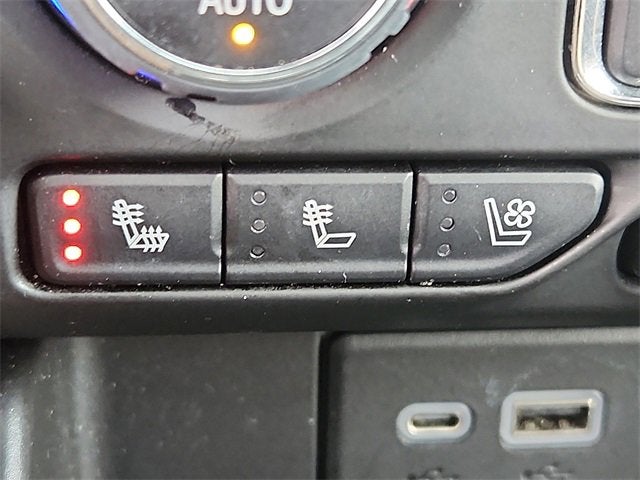 2022 Chevrolet Suburban High Country