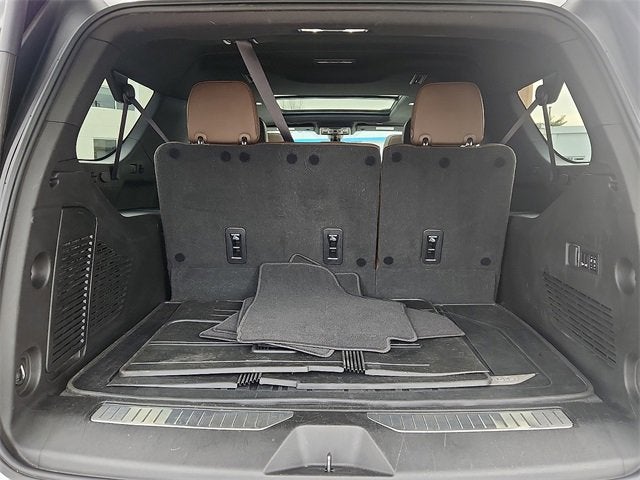 2022 Chevrolet Suburban High Country