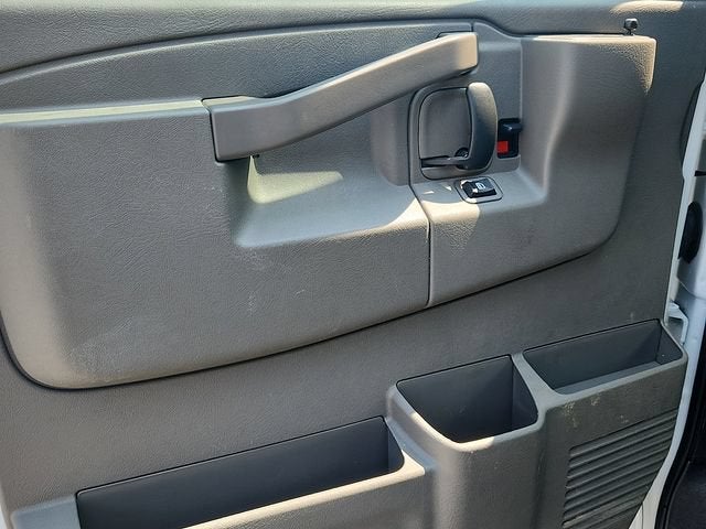 2025 GMC Savana Cargo Work Van