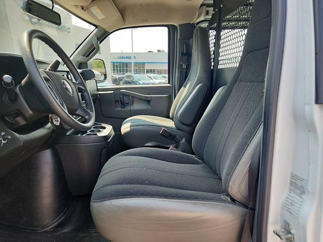 2025 GMC Savana Cargo Work Van