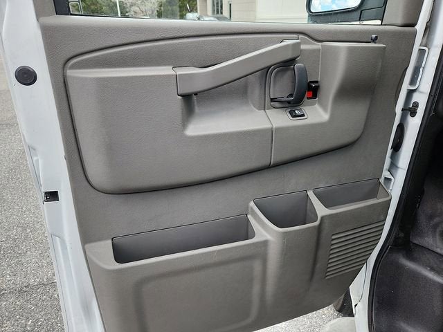 2023 GMC Savana Cargo 2500 Work Van