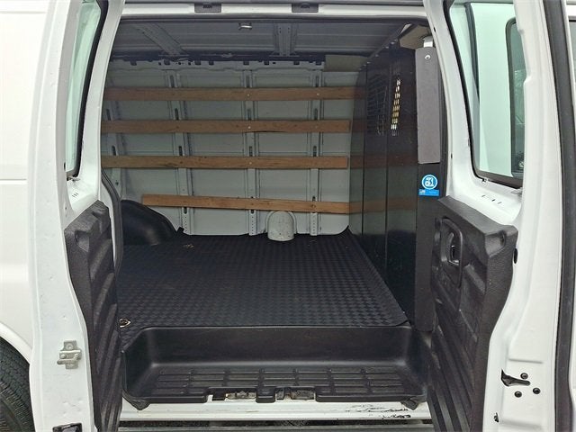 2023 GMC Savana Cargo 2500 Work Van