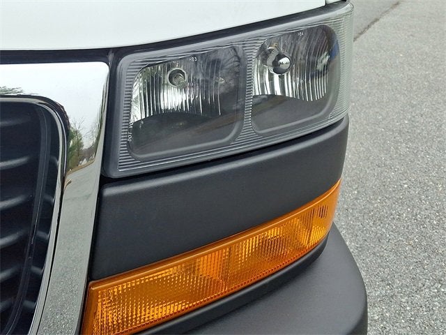 2023 GMC Savana Cargo 2500 Work Van