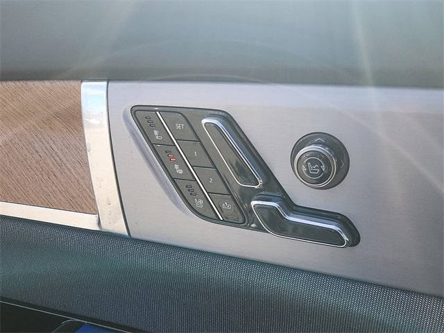 2026 Cadillac VISTIQ Premium Luxury