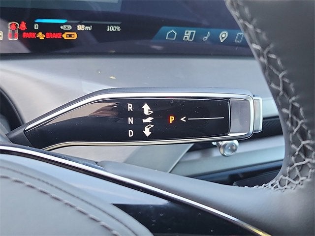 2026 Cadillac VISTIQ Premium Luxury