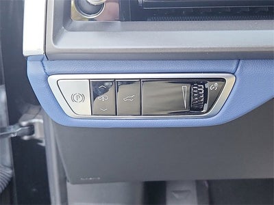 2026 Cadillac VISTIQ Premium Luxury