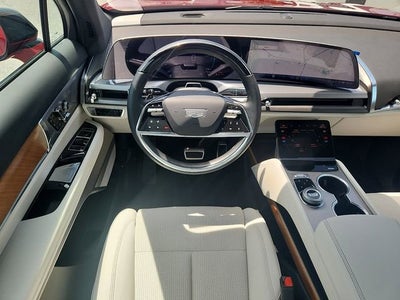 2026 Cadillac VISTIQ Sport