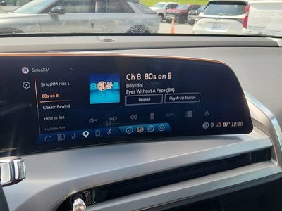 2026 Cadillac VISTIQ Sport