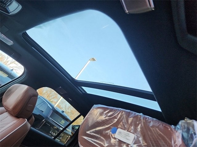 2026 Cadillac VISTIQ Platinum