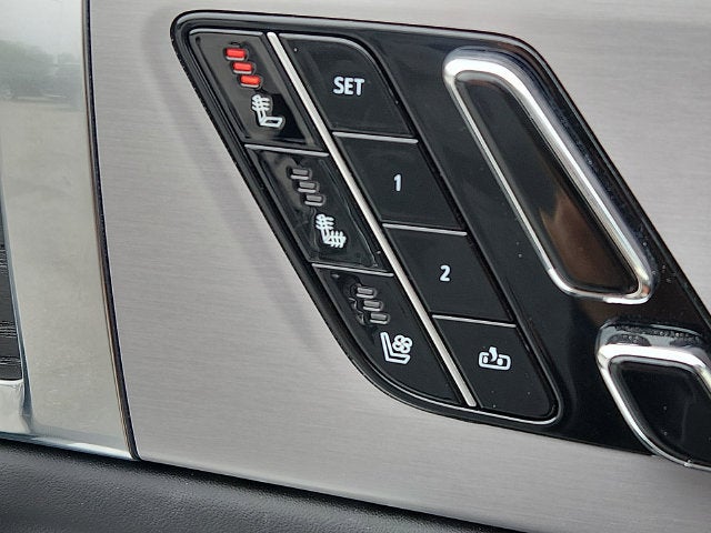 2026 Cadillac VISTIQ Platinum