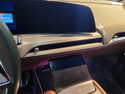 2026 Cadillac VISTIQ Platinum