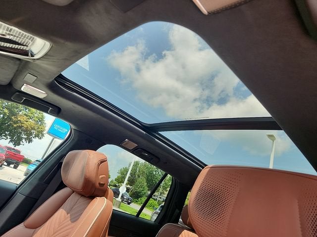 2027 Cadillac VISTIQ Platinum