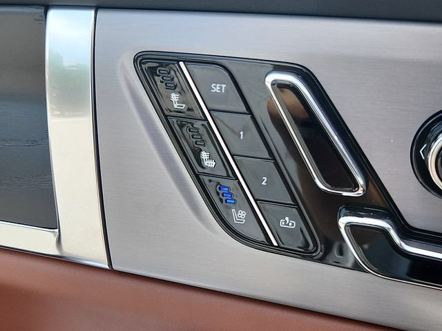 2027 Cadillac VISTIQ Platinum
