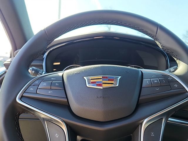 2026 Cadillac XT5 Luxury