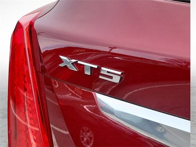 2017 Cadillac XT5 Luxury FWD