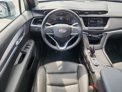 2024 Cadillac XT6 Luxury