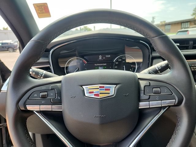 2024 Cadillac XT6 Luxury