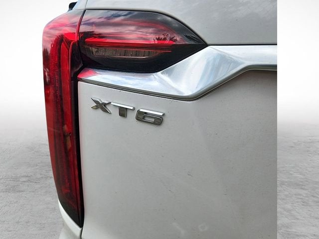 2022 Cadillac XT6 Premium Luxury