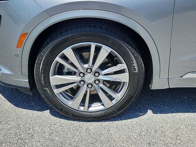 2025 Cadillac XT6 Premium Luxury