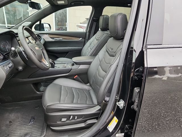 2025 Cadillac XT6 Sport