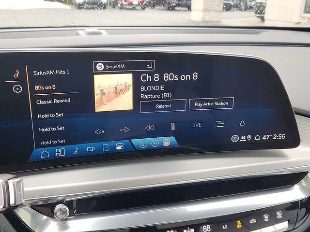 2024 Cadillac LYRIQ Luxury 1