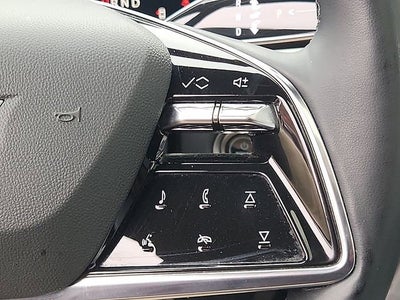 2024 Cadillac LYRIQ Luxury 1