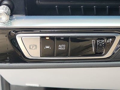 2024 Cadillac LYRIQ Luxury 1