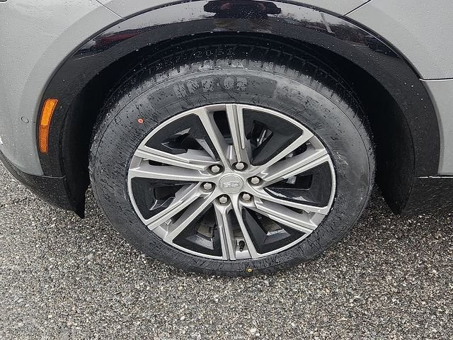 2024 Cadillac LYRIQ Luxury 1