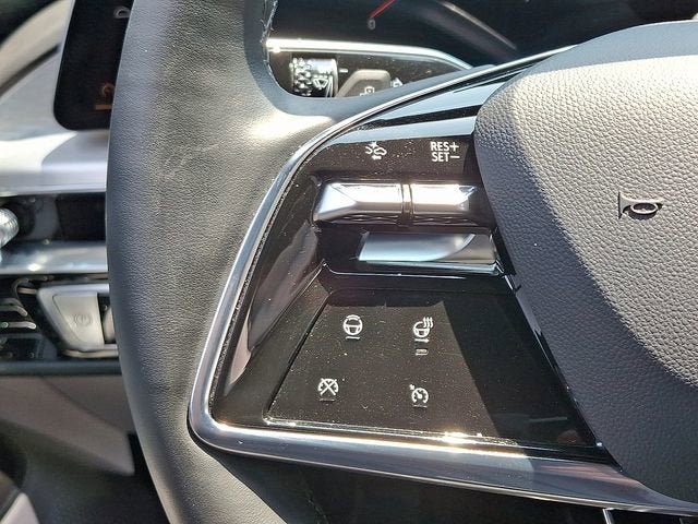 2023 Cadillac LYRIQ Luxury