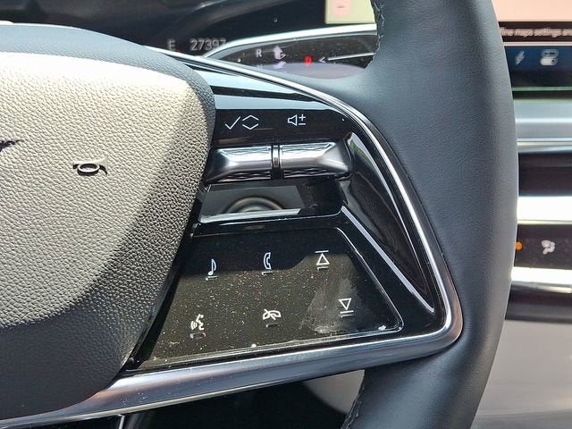 2023 Cadillac LYRIQ Luxury