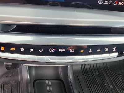 2024 Cadillac LYRIQ Luxury 2