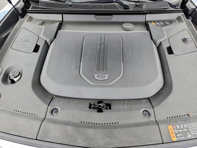 2024 Cadillac LYRIQ Luxury 2