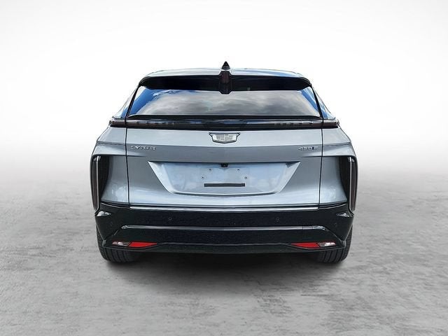 2024 Cadillac LYRIQ Luxury 2