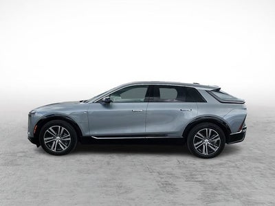 2024 Cadillac LYRIQ Luxury 2