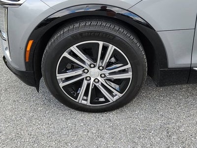 2024 Cadillac LYRIQ Luxury 2