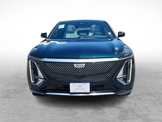 2024 Cadillac LYRIQ Luxury 2