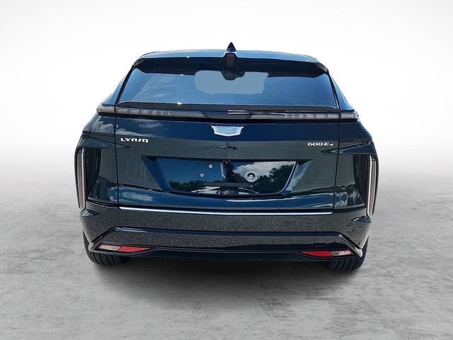 2024 Cadillac LYRIQ Luxury 2