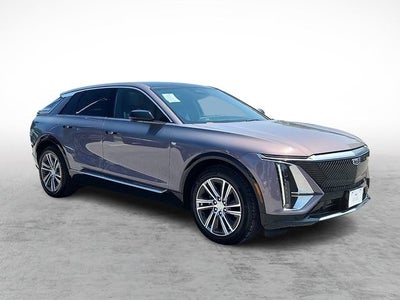 2024 Cadillac LYRIQ Luxury 2
