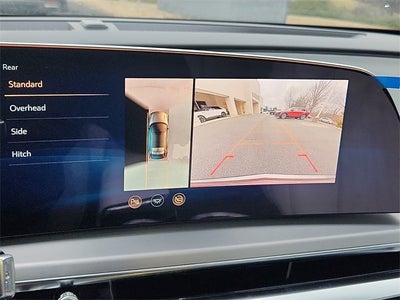 2025 Cadillac LYRIQ Luxury 2