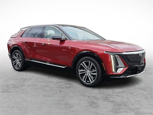 2025 Cadillac LYRIQ Luxury 2