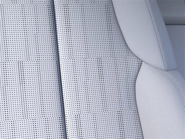 2025 Cadillac LYRIQ Luxury 2