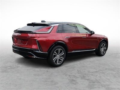 2025 Cadillac LYRIQ Luxury 2
