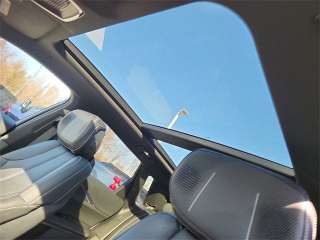 2024 Cadillac LYRIQ Luxury 3