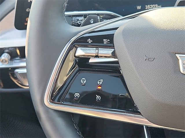 2024 Cadillac LYRIQ Luxury 3