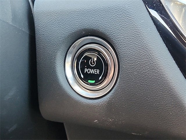 2024 Cadillac LYRIQ Luxury 3